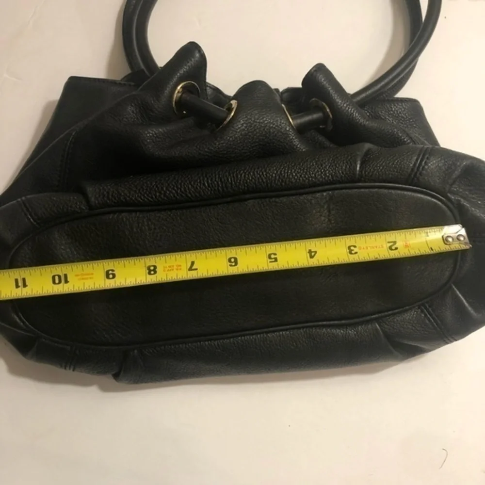 Michael kors black leather ringed tassel bag